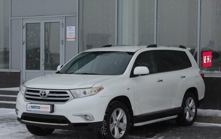 Toyota Highlander III, 2012 год, 2 350 000 рублей, 2 фотография