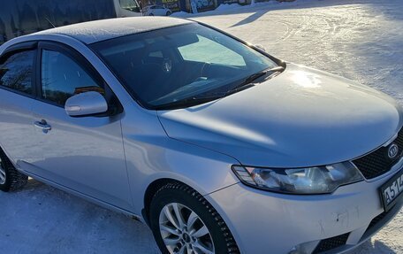 KIA Cerato III, 2010 год, 710 000 рублей, 2 фотография