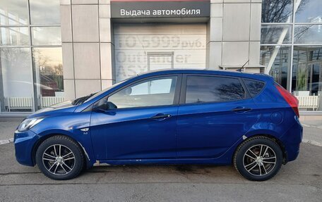 Hyundai Solaris II рестайлинг, 2011 год, 770 000 рублей, 2 фотография