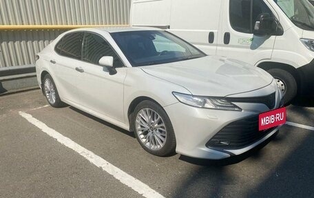 Toyota Camry, 2018 год, 3 050 000 рублей, 3 фотография