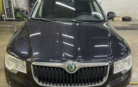 Skoda Superb III рестайлинг, 2010 год, 995 000 рублей, 2 фотография