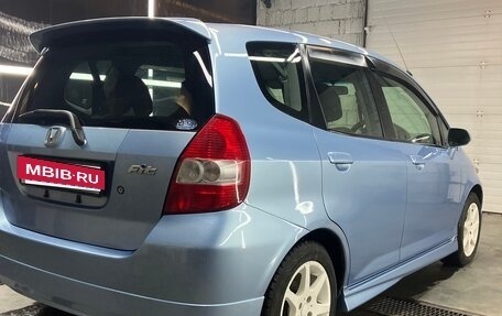 Honda Fit III, 2002 год, 675 000 рублей, 6 фотография