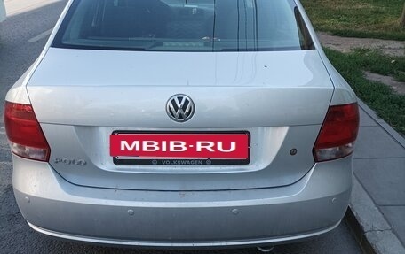 Volkswagen Polo VI (EU Market), 2013 год, 800 000 рублей, 2 фотография