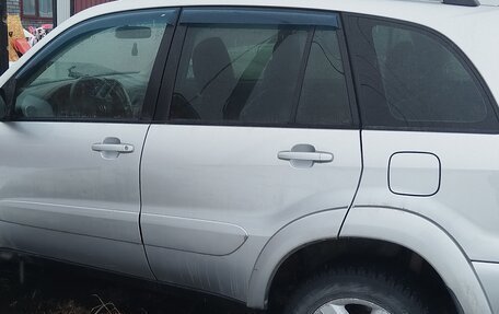 Toyota RAV4, 2003 год, 750 000 рублей, 2 фотография