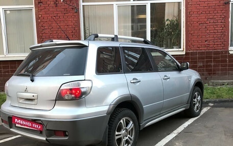 Mitsubishi Outlander III рестайлинг 3, 2004 год, 650 000 рублей, 2 фотография