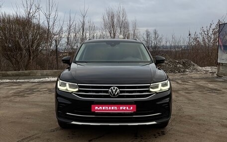 Volkswagen Tiguan II, 2021 год, 4 000 000 рублей, 4 фотография