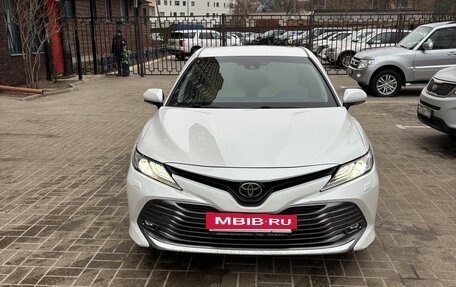 Toyota Camry, 2019 год, 3 250 000 рублей, 2 фотография