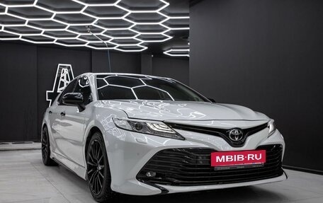 Toyota Camry, 2018 год, 3 490 000 рублей, 3 фотография