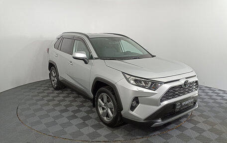 Toyota RAV4, 2019 год, 3 119 000 рублей, 3 фотография