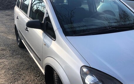 Opel Zafira B, 2007 год, 700 000 рублей, 2 фотография