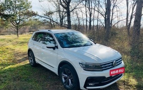 Volkswagen Tiguan II, 2019 год, 3 400 000 рублей, 4 фотография