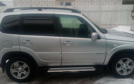 Chevrolet Niva I рестайлинг, 2010 год, 550 000 рублей, 2 фотография