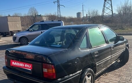 Opel Vectra A, 1992 год, 255 000 рублей, 3 фотография