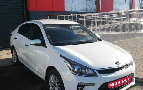 KIA Rio IV, 2017 год, 1 700 000 рублей, 2 фотография