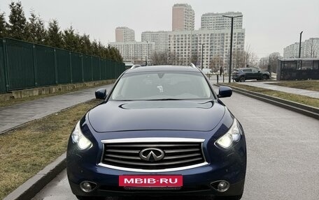 Infiniti FX II, 2012 год, 2 250 000 рублей, 2 фотография