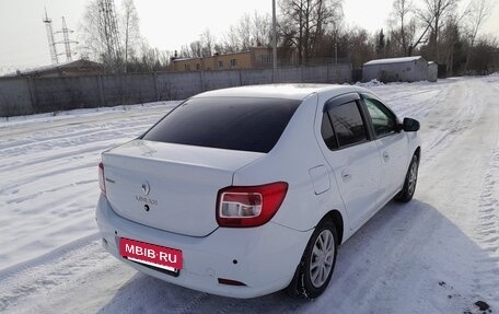 Renault Logan II, 2017 год, 660 000 рублей, 2 фотография