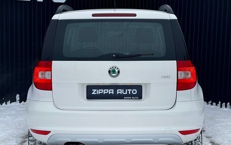 Skoda Yeti I рестайлинг, 2013 год, 1 099 000 рублей, 6 фотография