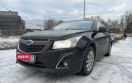 Chevrolet Cruze II, 2014 год, 899 000 рублей, 3 фотография