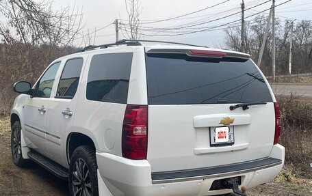 Chevrolet Tahoe III, 2013 год, 2 100 000 рублей, 2 фотография