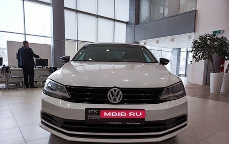 Volkswagen Jetta VI, 2016 год, 1 444 000 рублей, 2 фотография