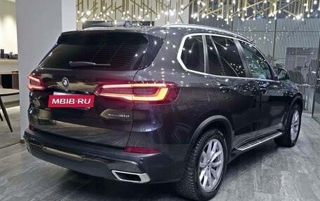 BMW X5, 2019 год, 6 570 000 рублей, 2 фотография