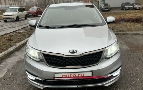 KIA Rio III рестайлинг, 2015 год, 925 000 рублей, 2 фотография