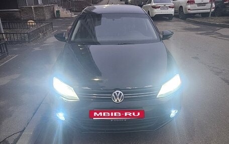 Volkswagen Jetta VI, 2012 год, 720 000 рублей, 3 фотография