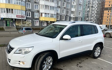 Volkswagen Tiguan I, 2010 год, 1 165 000 рублей, 2 фотография