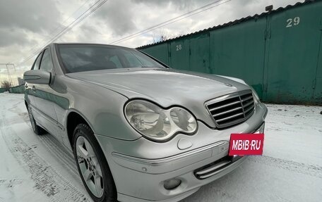 Mercedes-Benz C-Класс, 2004 год, 735 000 рублей, 2 фотография