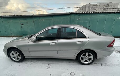 Mercedes-Benz C-Класс, 2004 год, 735 000 рублей, 7 фотография