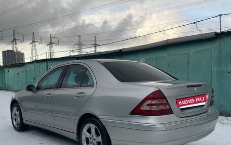 Mercedes-Benz C-Класс, 2004 год, 735 000 рублей, 8 фотография