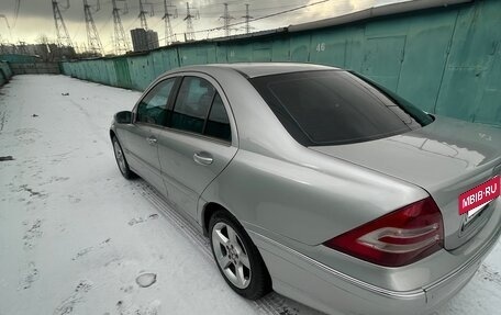 Mercedes-Benz C-Класс, 2004 год, 735 000 рублей, 6 фотография