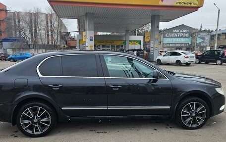 Skoda Superb III рестайлинг, 2013 год, 1 300 000 рублей, 2 фотография