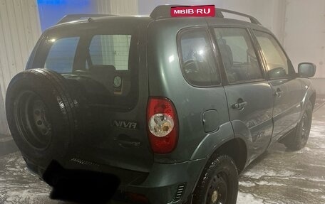 Chevrolet Niva I рестайлинг, 2015 год, 550 000 рублей, 3 фотография