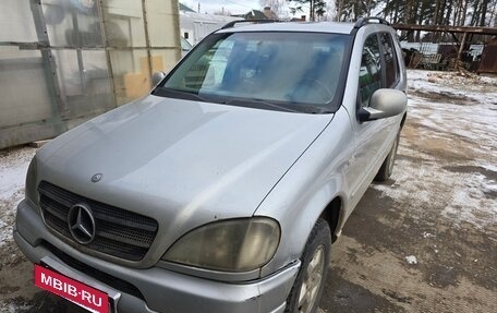 Mercedes-Benz M-Класс, 1999 год, 450 000 рублей, 2 фотография