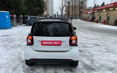 Smart Fortwo III, 2016 год, 890 000 рублей, 3 фотография