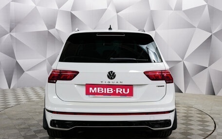 Volkswagen Tiguan II, 2021 год, 3 990 000 рублей, 4 фотография