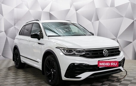 Volkswagen Tiguan II, 2021 год, 3 990 000 рублей, 7 фотография