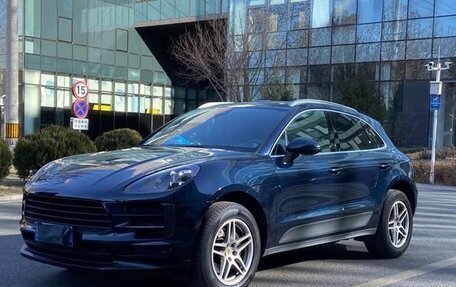 Porsche Macan I рестайлинг, 2021 год, 5 000 000 рублей, 2 фотография