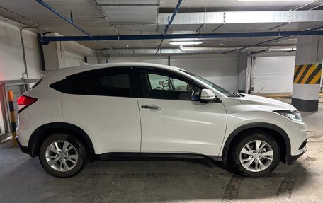 Honda Vezel, 2019 год, 2 500 000 рублей, 7 фотография