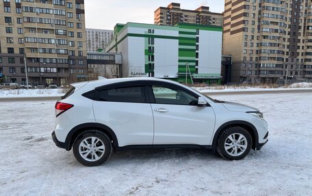 Honda Vezel, 2019 год, 2 500 000 рублей, 8 фотография