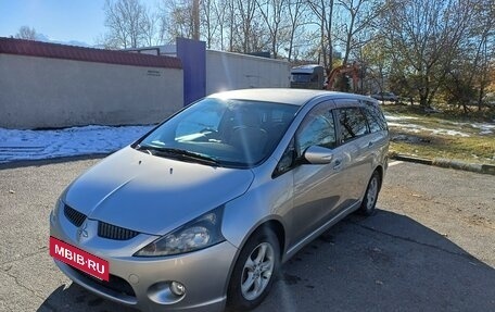 Mitsubishi Grandis, 2003 год, 600 000 рублей, 3 фотография