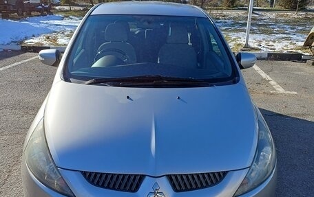 Mitsubishi Grandis, 2003 год, 600 000 рублей, 2 фотография