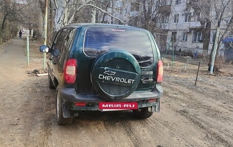 Chevrolet Niva I рестайлинг, 2004 год, 300 000 рублей, 2 фотография