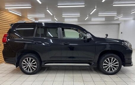 Toyota Land Cruiser Prado 150 рестайлинг 2, 2020 год, 3 850 000 рублей, 8 фотография