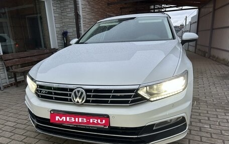 Volkswagen Passat B8 рестайлинг, 2018 год, 2 090 000 рублей, 3 фотография