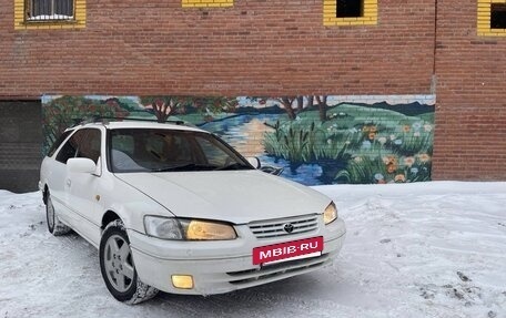 Toyota Camry V40, 1998 год, 510 000 рублей, 3 фотография