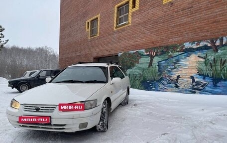 Toyota Camry V40, 1998 год, 510 000 рублей, 2 фотография