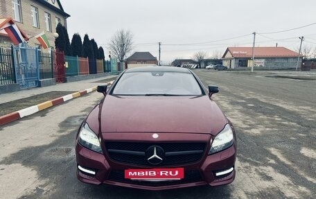 Mercedes-Benz CLS, 2012 год, 2 850 000 рублей, 2 фотография