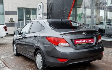 Hyundai Solaris II рестайлинг, 2011 год, 671 000 рублей, 3 фотография